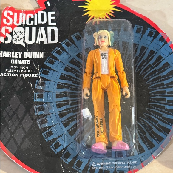 FUNKO ACTION FIGURE: Suicide Squad - Inmate Harley Quinn - Picture 2 of 4
